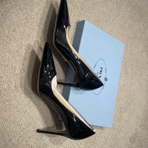 NWT Prada Heels - Picture 2 of 8